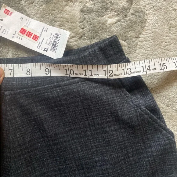 Uniqlo shorts - Picture 4 of 4